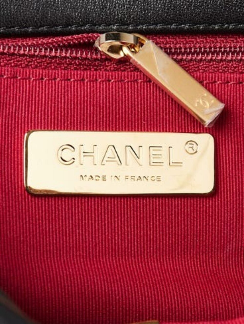 MSRP$8,500 LIKE NEW Chanel Black Quilted Lambskin Leather 19 Large Maxi Flap Bag - Picture 12 of 16